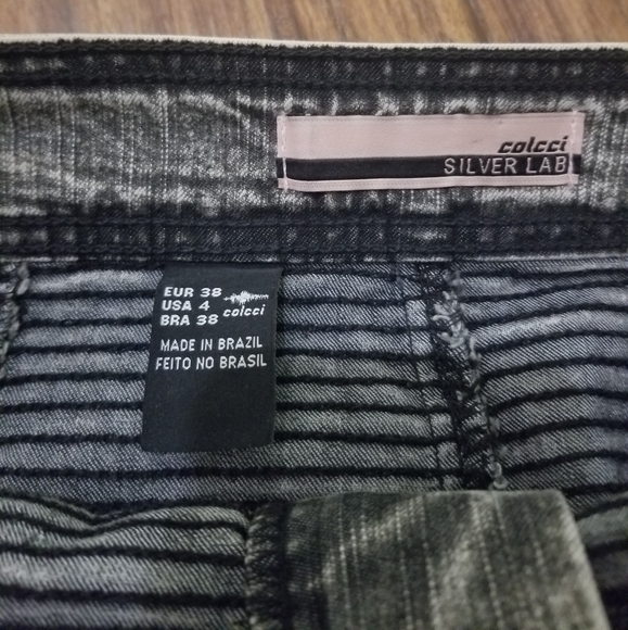 Zippered Mini Skirt in US4 - Picture 3 of 5